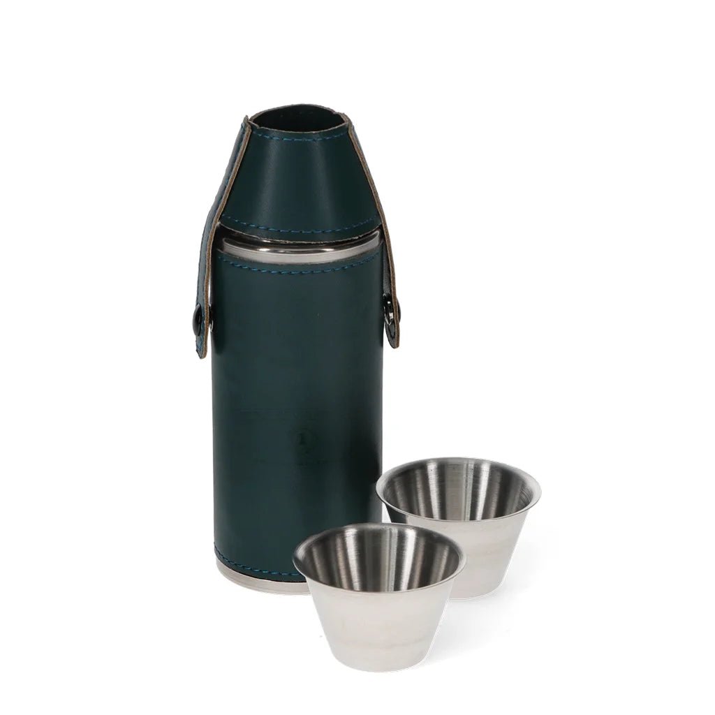 Spirit of Adventure Hip Flask with 2 Cups 220ml