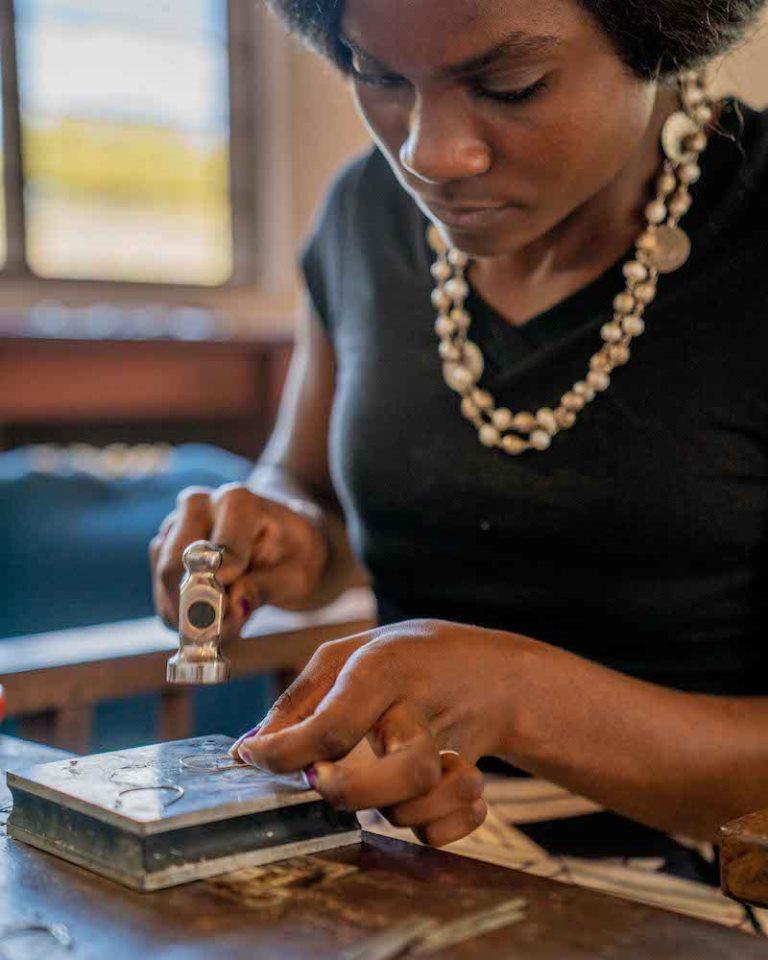 Snare Leaf Earrings in Turquoise