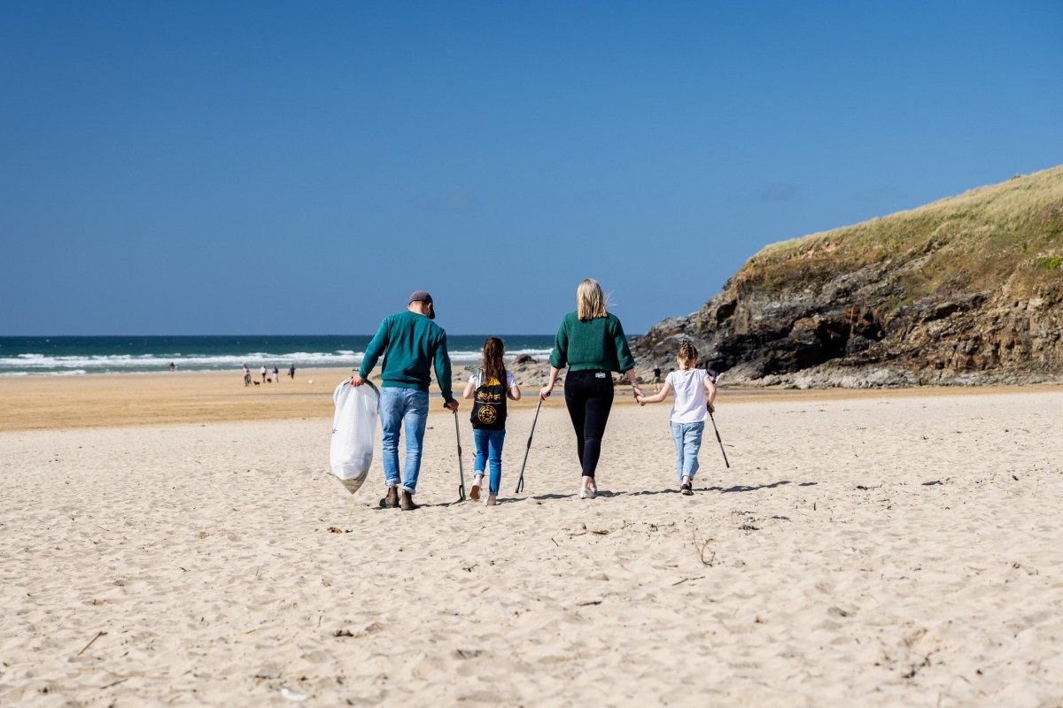 Litter Picking Equipment - RSPCA Shop