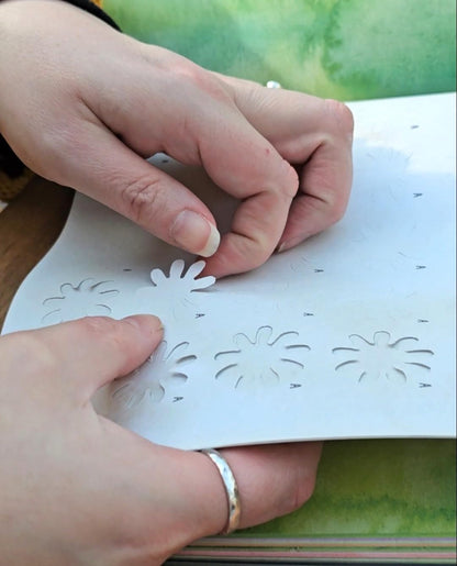 The Bouquet in a Book - Press-out Papercraft
