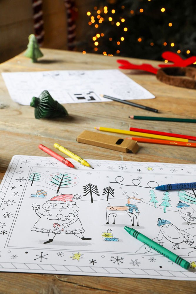 Festive Scene Colour-in Placemats with Crayons - 6 Pack