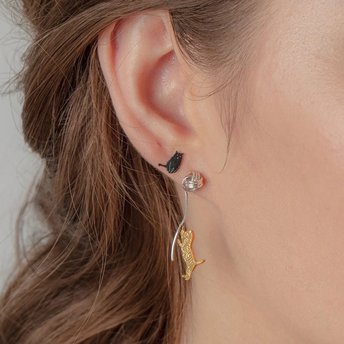 Amanda Coleman Tiny Sitting Cat Stud Earrings