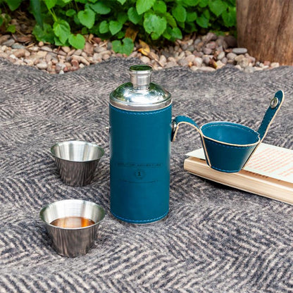 Spirit of Adventure Hip Flask with 2 Cups 220ml