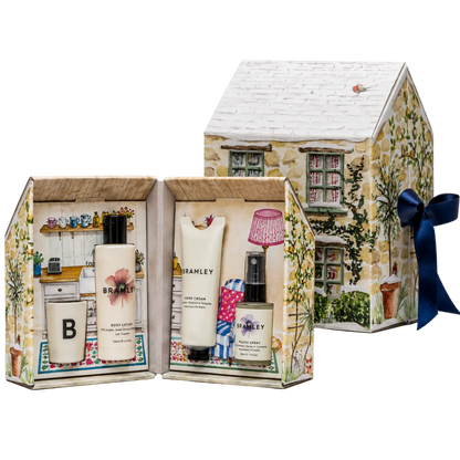 Bramley Christmas Cottage Deluxe Gift Set